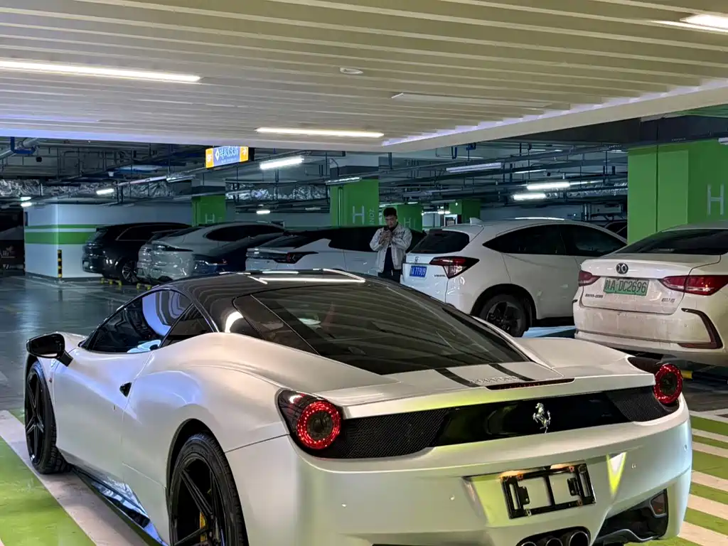Ferrari 458 4.5 L Italia