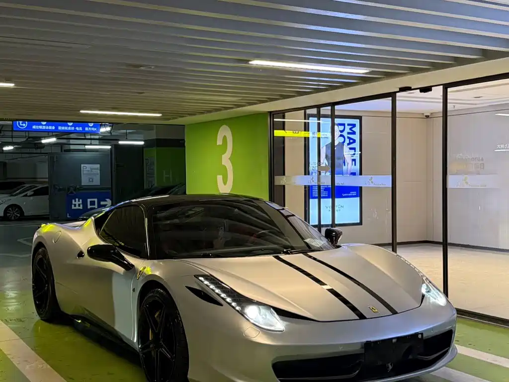 Ferrari 458 4.5 L Italia