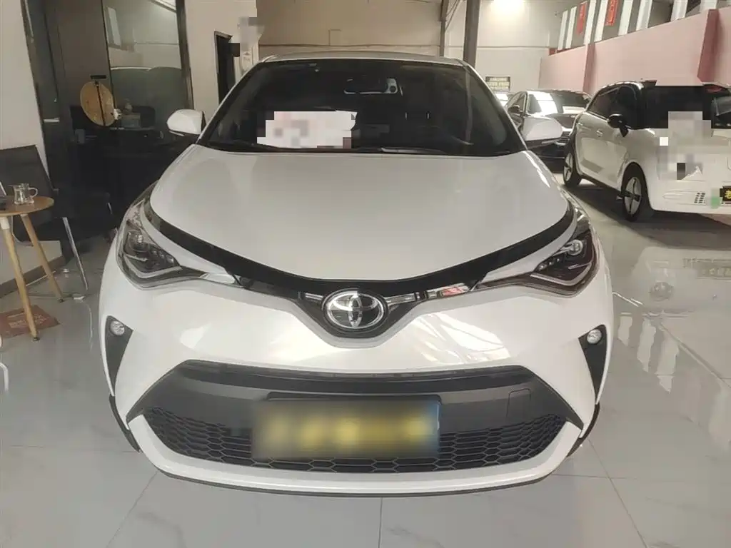 Toyota C-HR 2.0 L Luxury