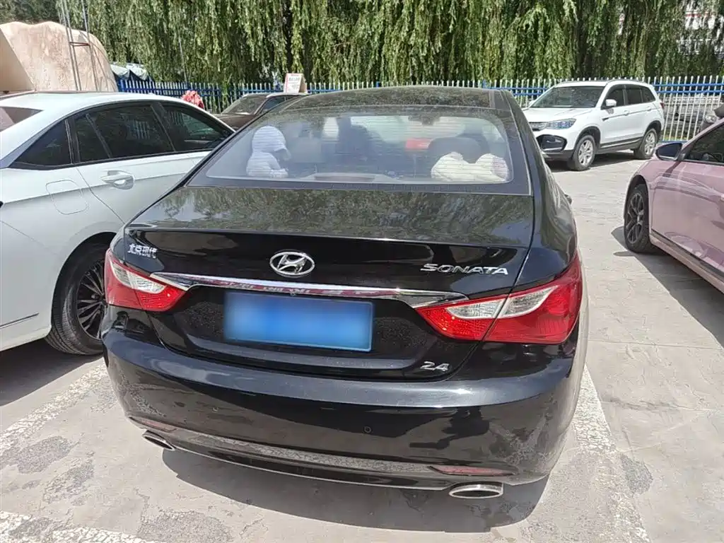 Sonata 2.4 L Auto Luxury CN-IV