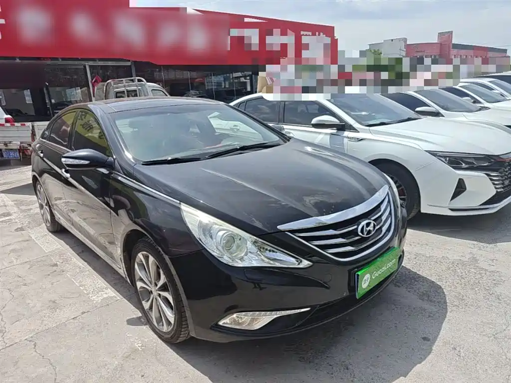 Sonata 2.4 L Auto Luxury CN-IV