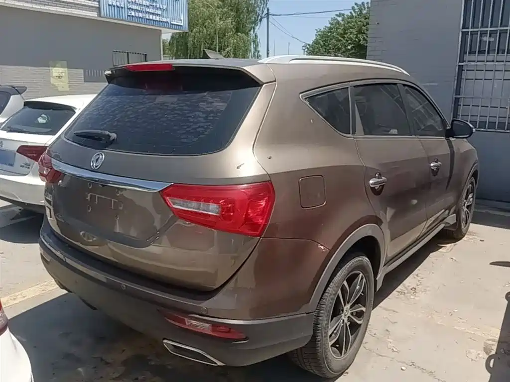 Fengguang 580 1.5 T CVT Luxury