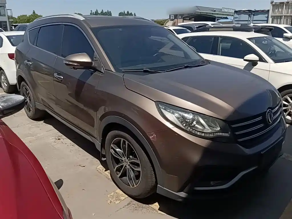 Fengguang 580 1.5 T CVT Luxury