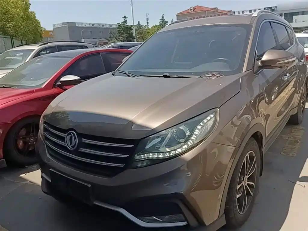 Fengguang 580 1.5 T CVT Luxury