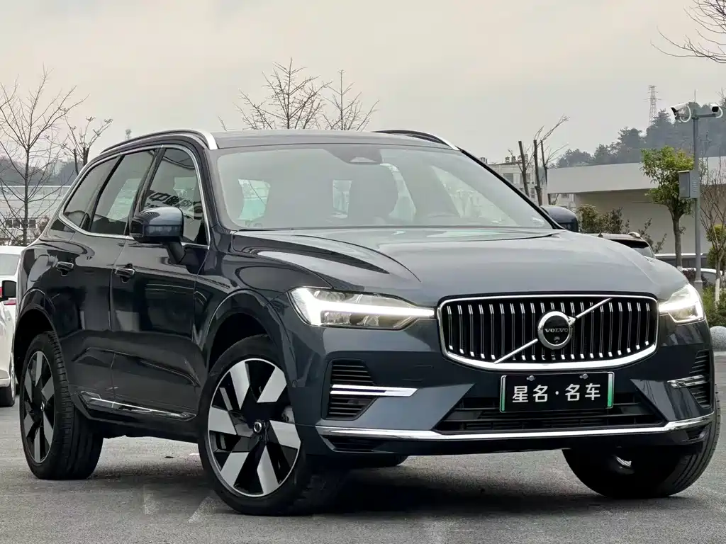 Volvo XC60 PHEV T8 PHEV Long Range 4 WD Smart Grace Luxury