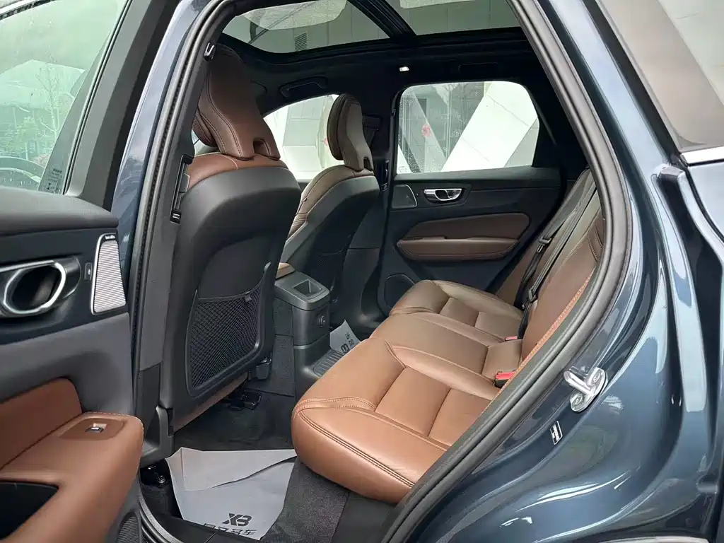 Volvo XC60 PHEV T8 PHEV Long Range 4 WD Smart Grace Luxury