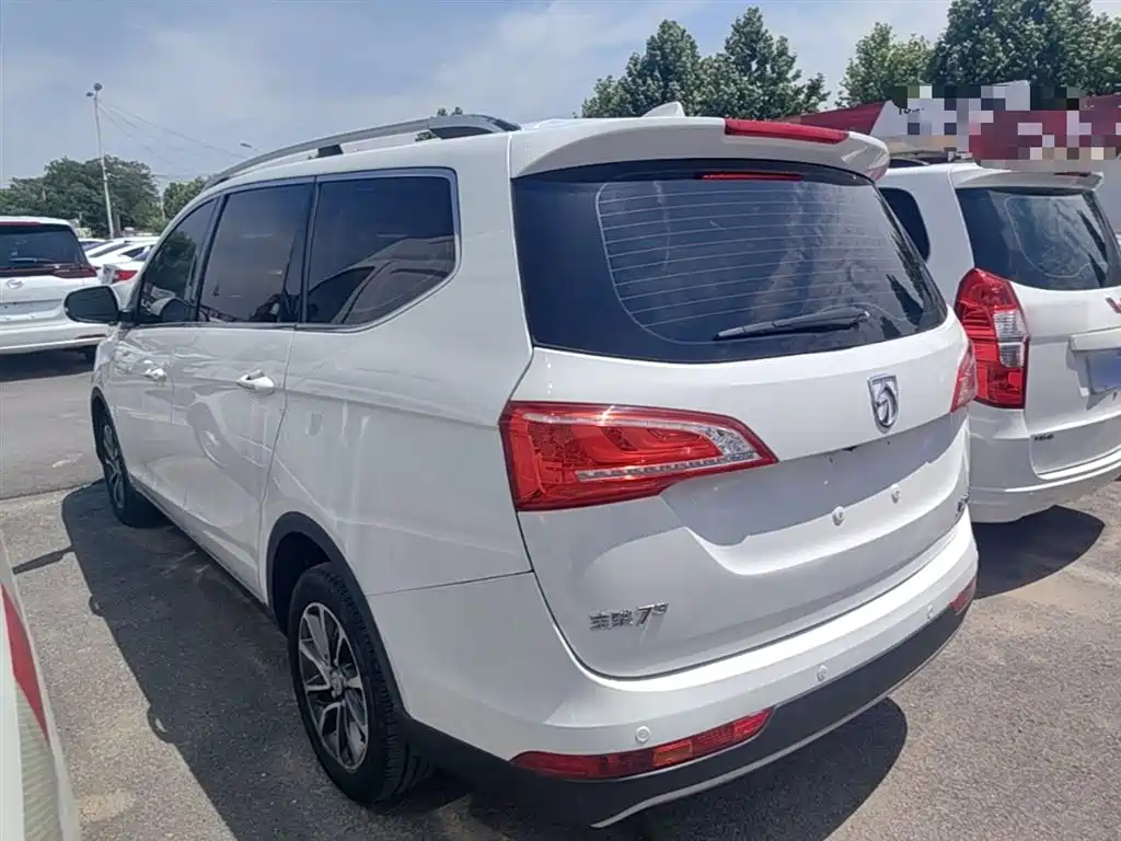 Baojun 730 1.5 T DCT Flagship 7-seat CN-V