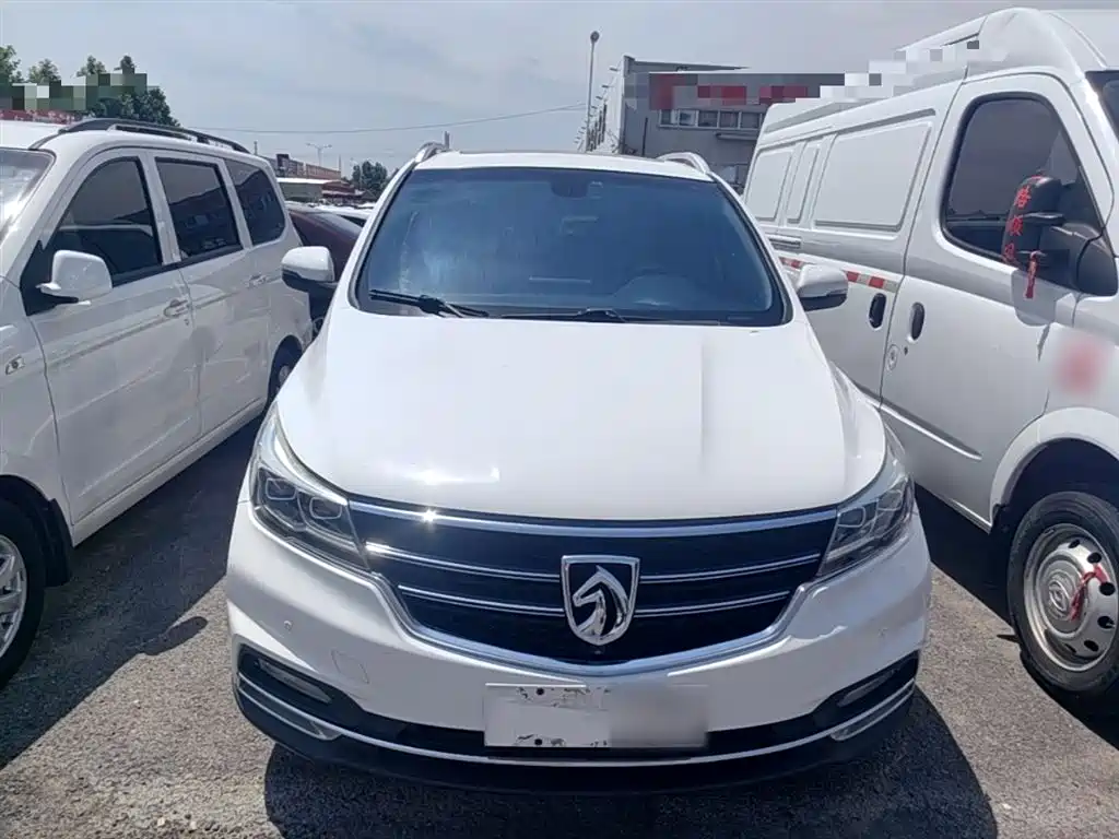 Baojun 730 1.5 T DCT Flagship 7-seat CN-V
