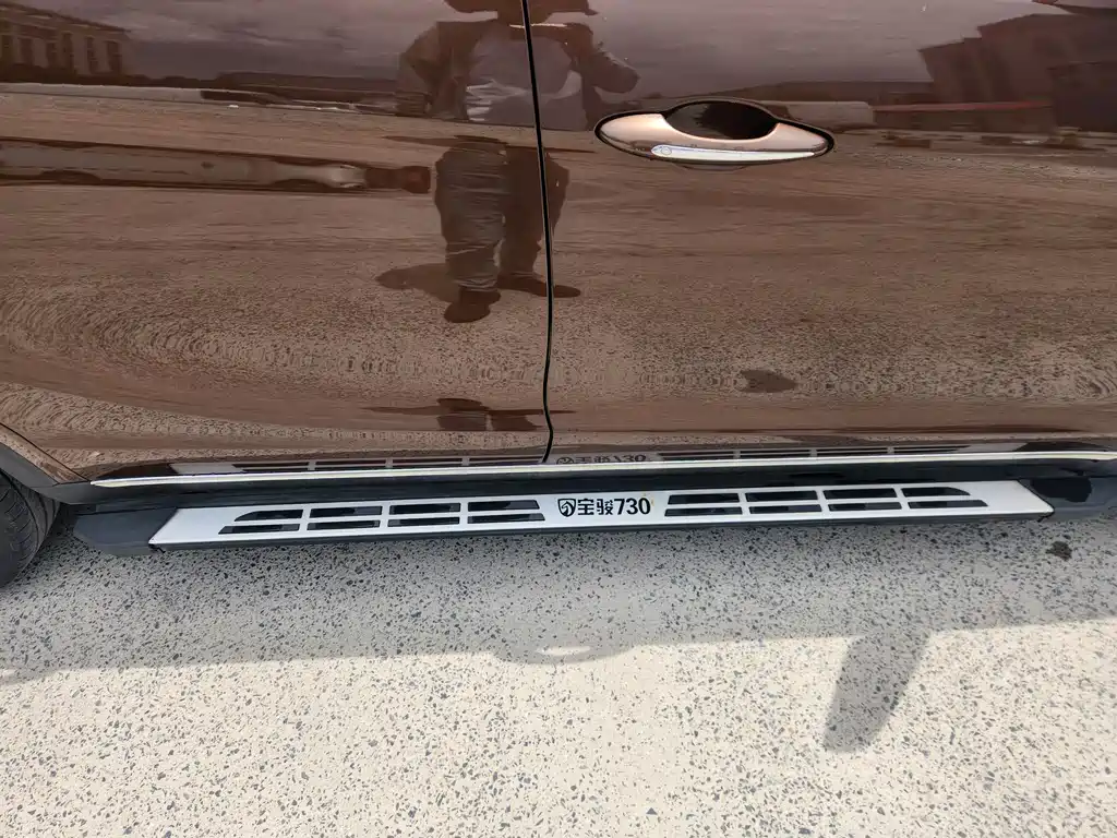 Baojun 730 1.8 L iAMT Premium 7-seat