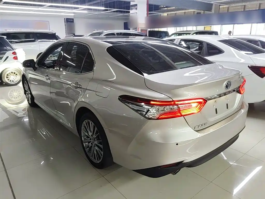 Camry Dual Engine 2.5 HG Luxury CN-VI