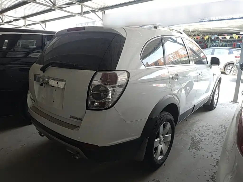 Captiva 2.4 L 2 WD City 7-seat