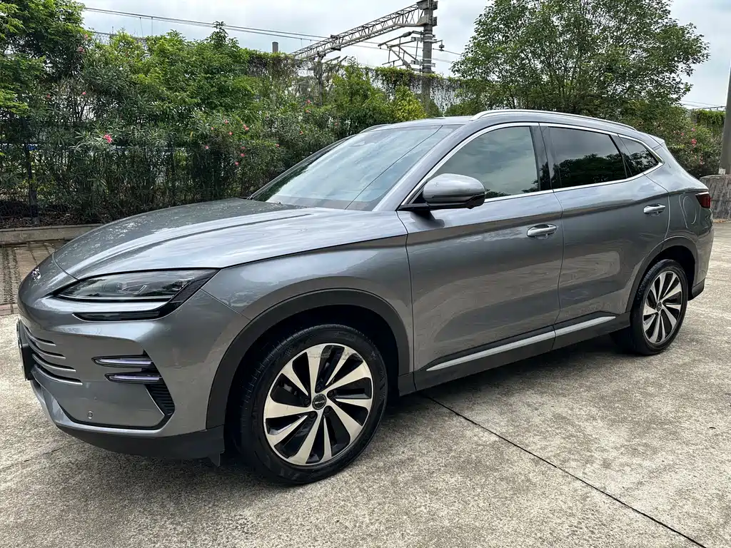 Song PLUS NEV Glory DM-i 110 km Flagship PLUS