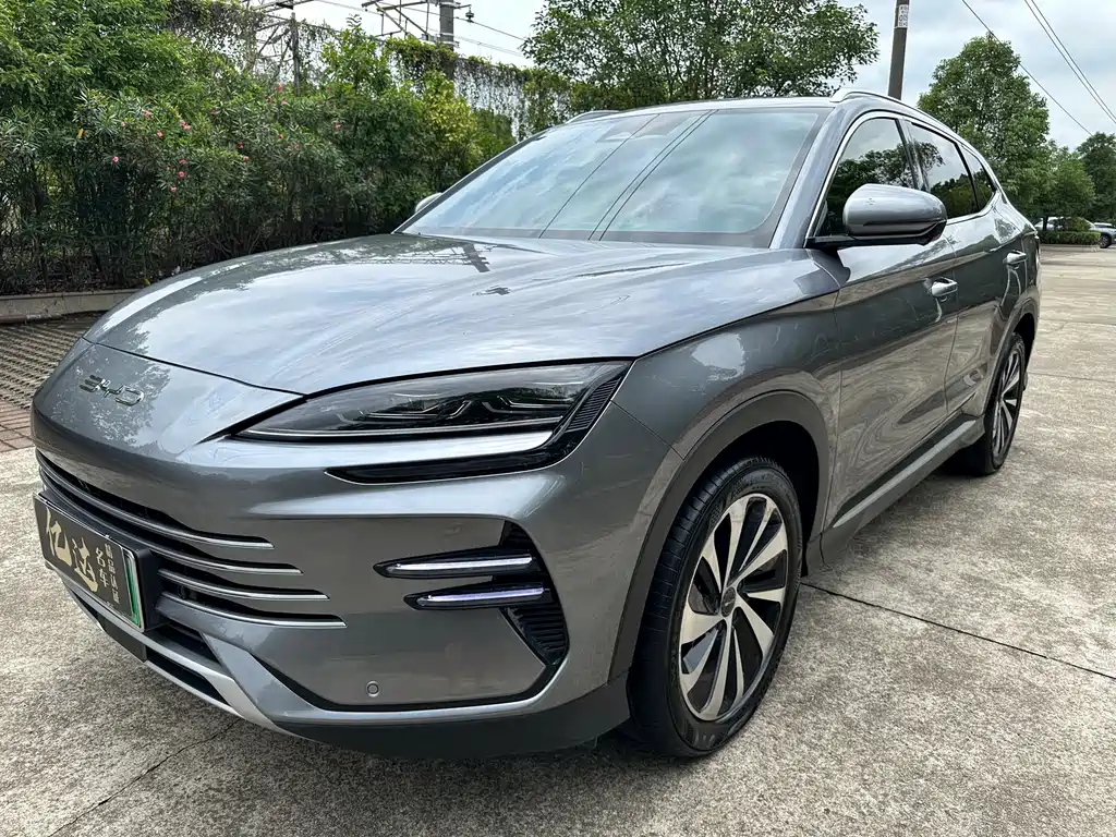 Song PLUS NEV Glory DM-i 110 km Flagship PLUS