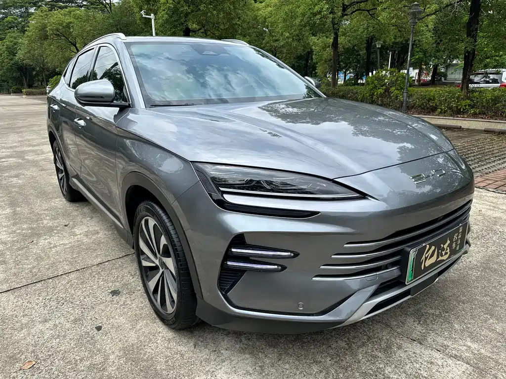 Song PLUS NEV Glory DM-i 110 km Flagship PLUS