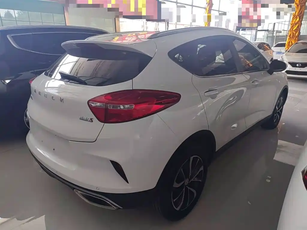 Emgrand GS 1.4 T CVT Elegant