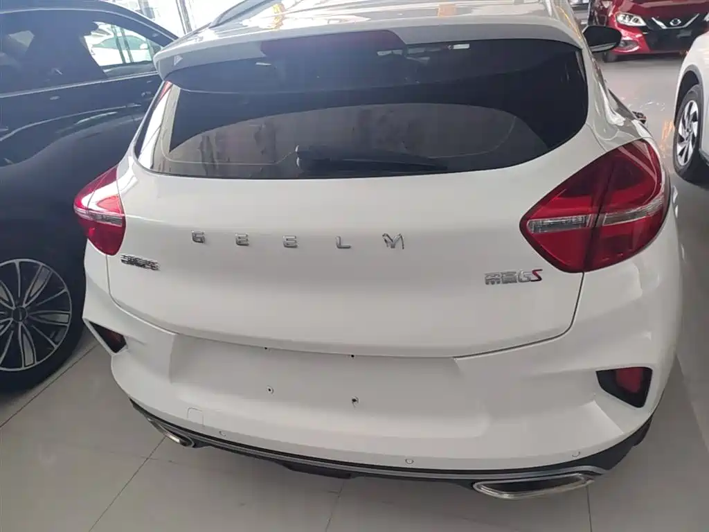 Emgrand GS 1.4 T CVT Elegant