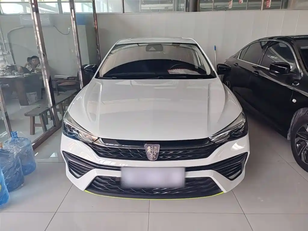 Roewe i5 1.5 L CVT Stellar