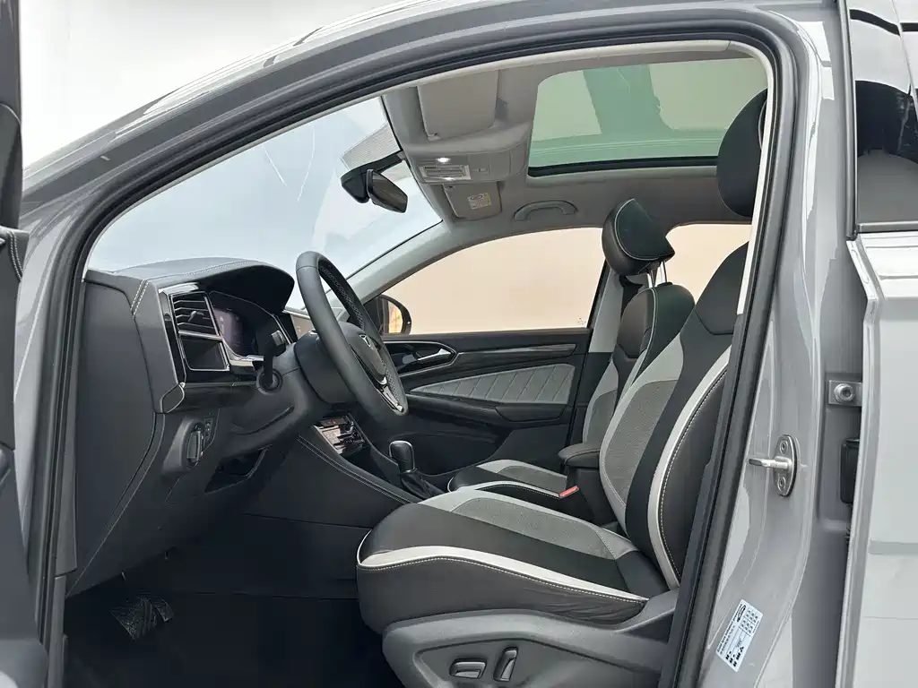 Jetta VS7 280 TSI Auto Highlight Glory