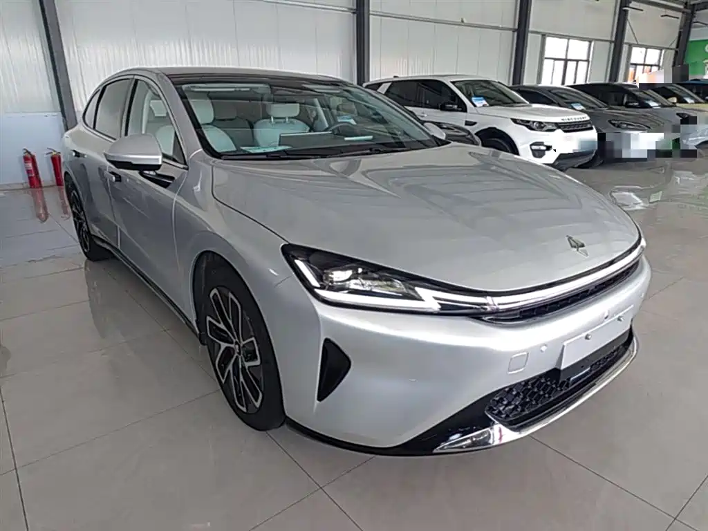 Baojun Xiangjing PHEV 140 km Luxury