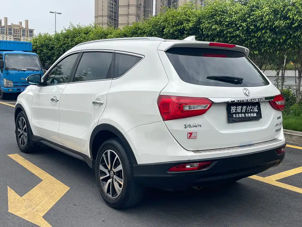 Fengguang 580 Facelift 1.5 T CVT Comfort