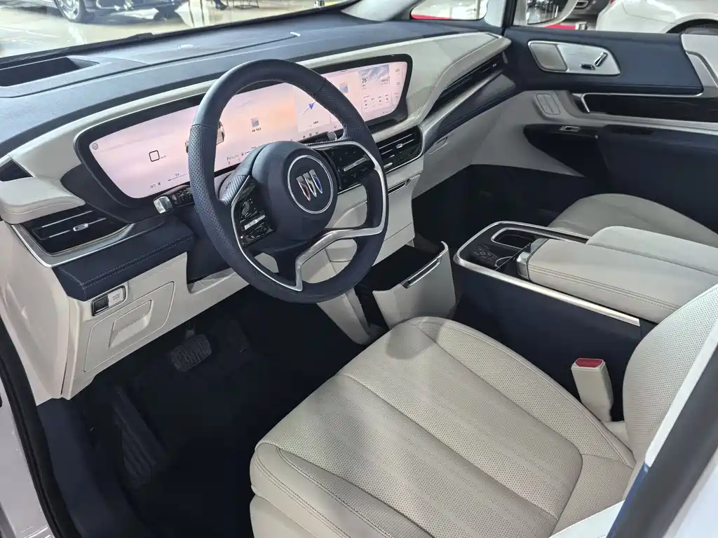 Century 2.0 T 6-seat Heritage