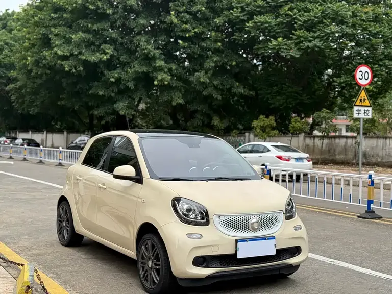 smart forfour 1.0 L 52 kW Passion