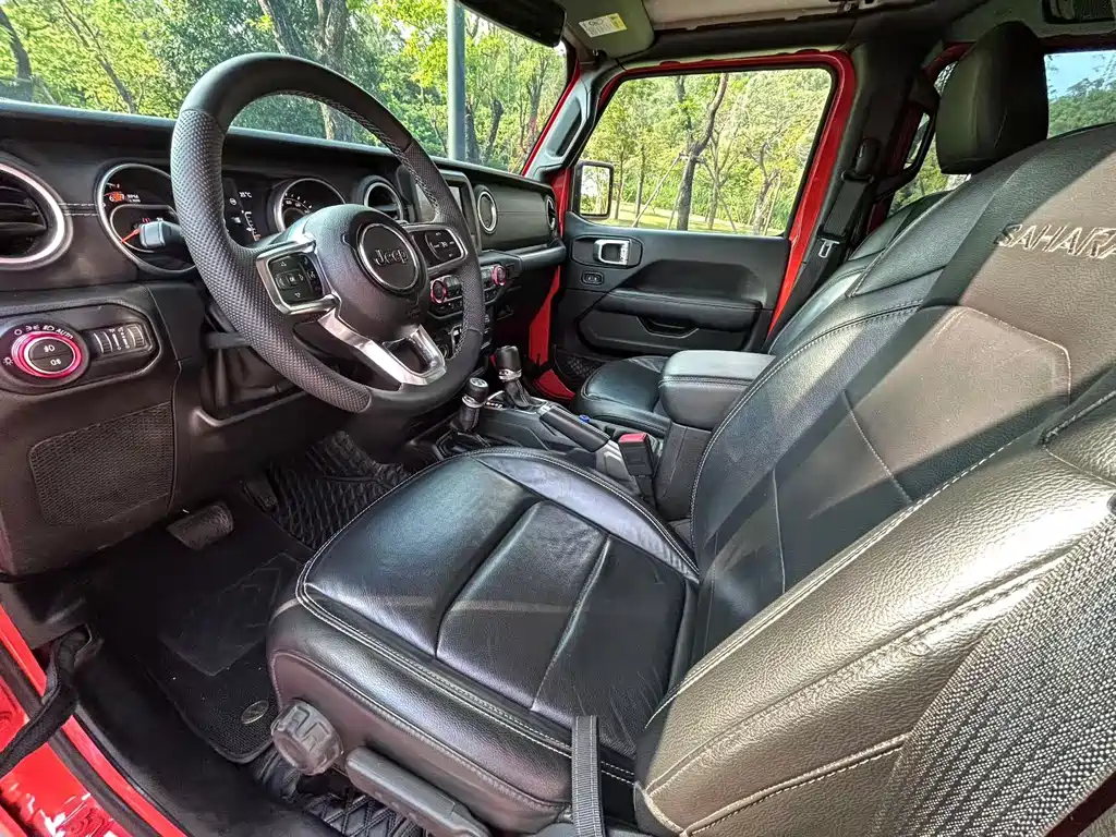 Wrangler 2.0 T Sahara 4-door