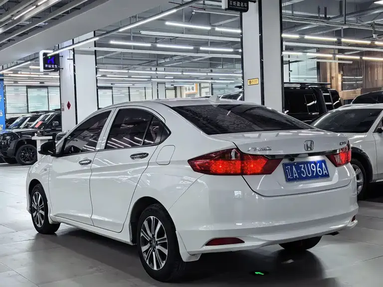 Honda City 1.5 L CVT Dynamic