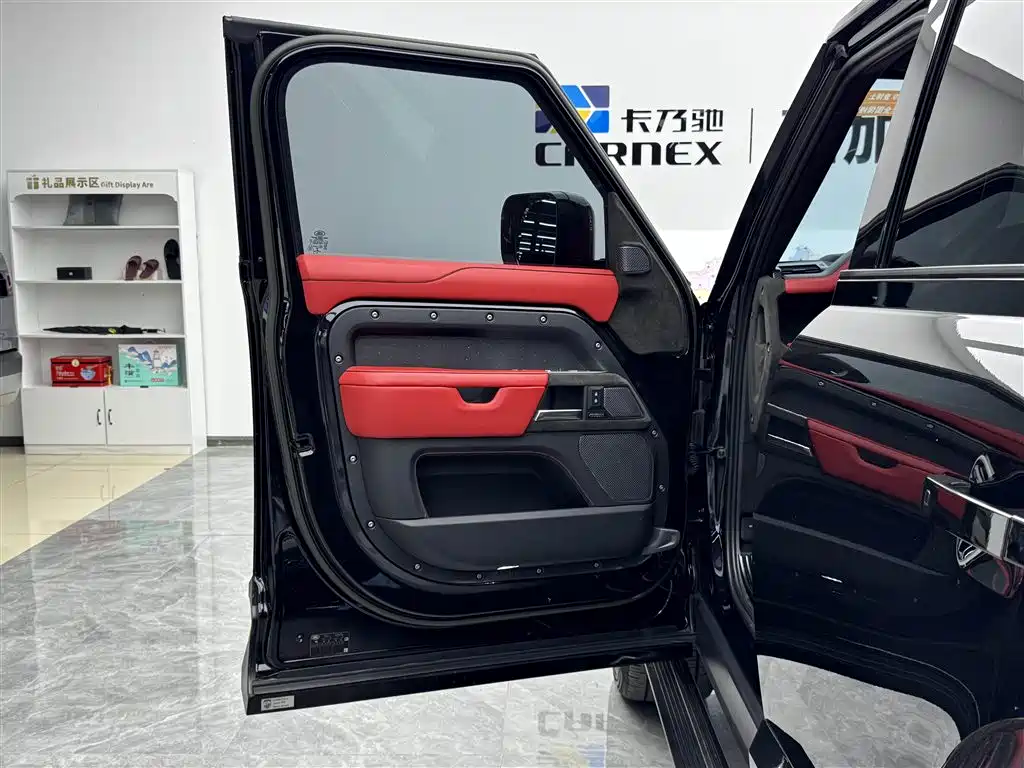LUMMA CLR LD Challenger LUMMA CLR LD 挑战者 2023款 超级挑战者 5.0 T V8 黑武士