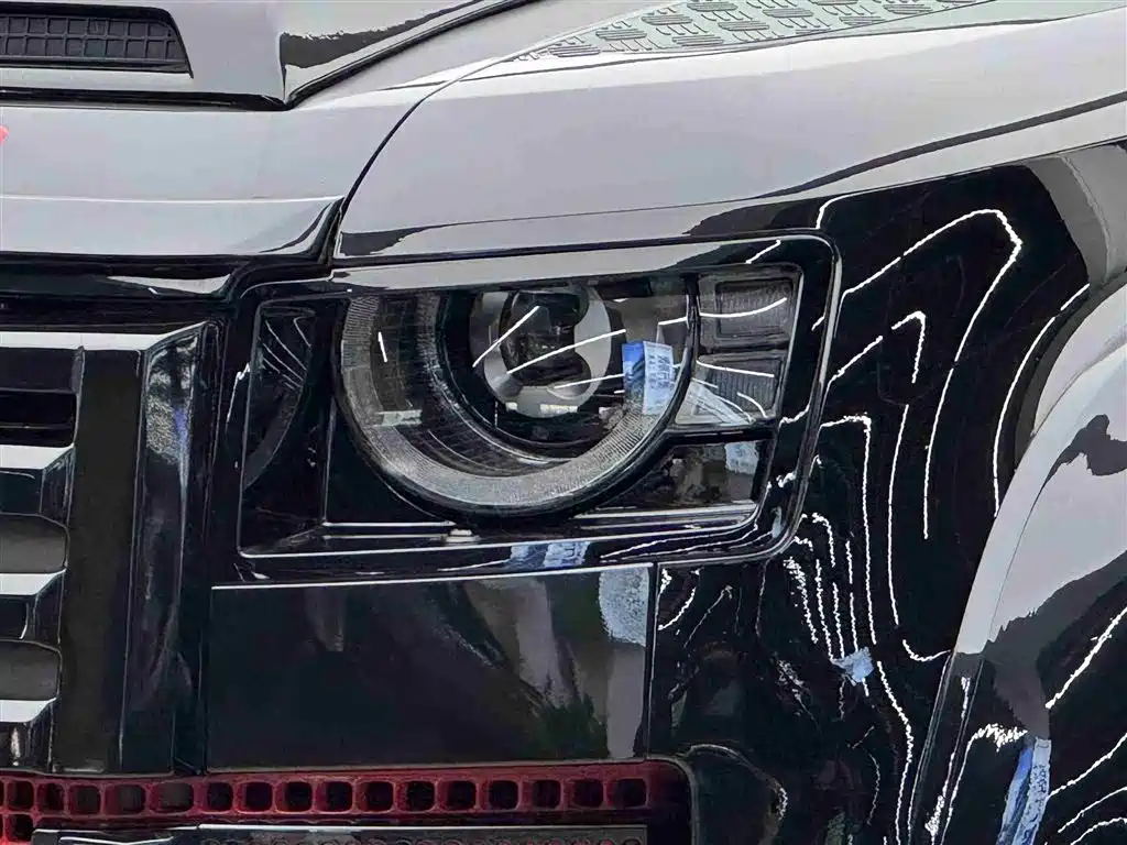 LUMMA CLR LD Challenger LUMMA CLR LD 挑战者 2023款 超级挑战者 5.0 T V8 黑武士