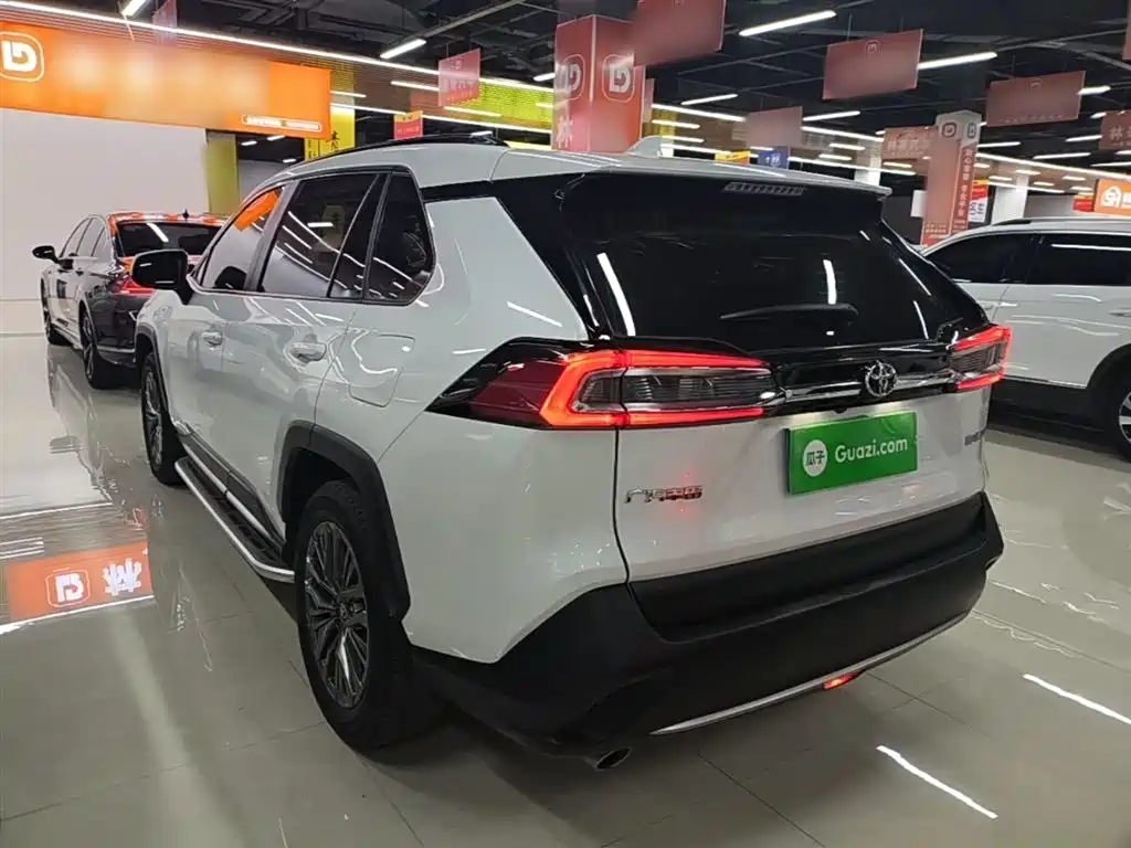 Wildlander 2.0 L CVT 2 WD Luxury PLUS