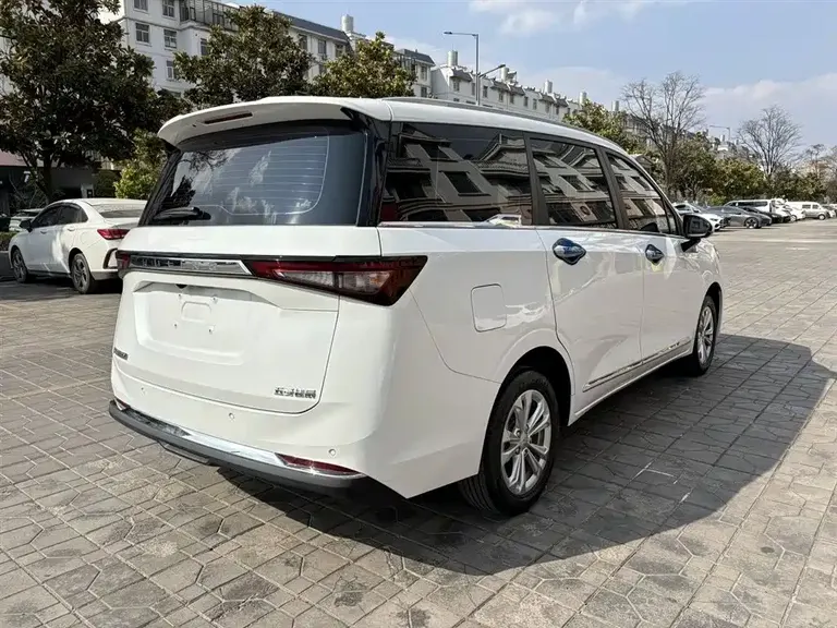 Wuling Jiachen 1.5 T CVT Smart Enjoyment Luxury
