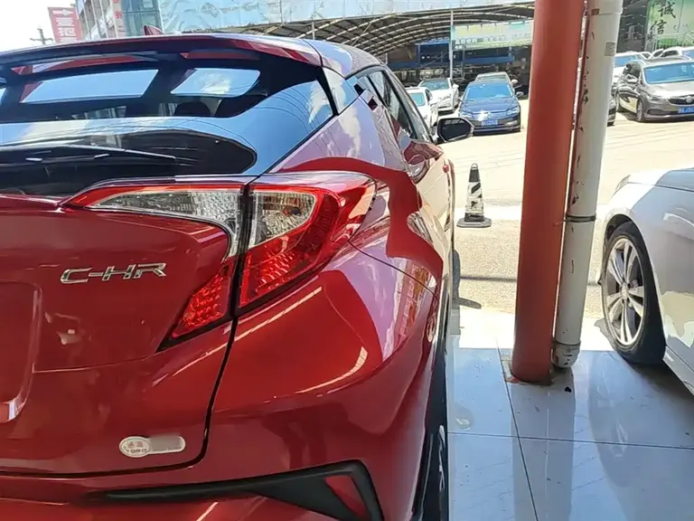 Toyota C-HR 丰田C-HR 2020款 2.0 L 舒适版