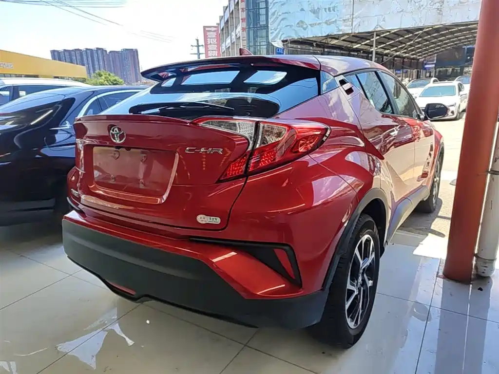 Toyota C-HR 丰田C-HR 2020款 2.0 L 舒适版