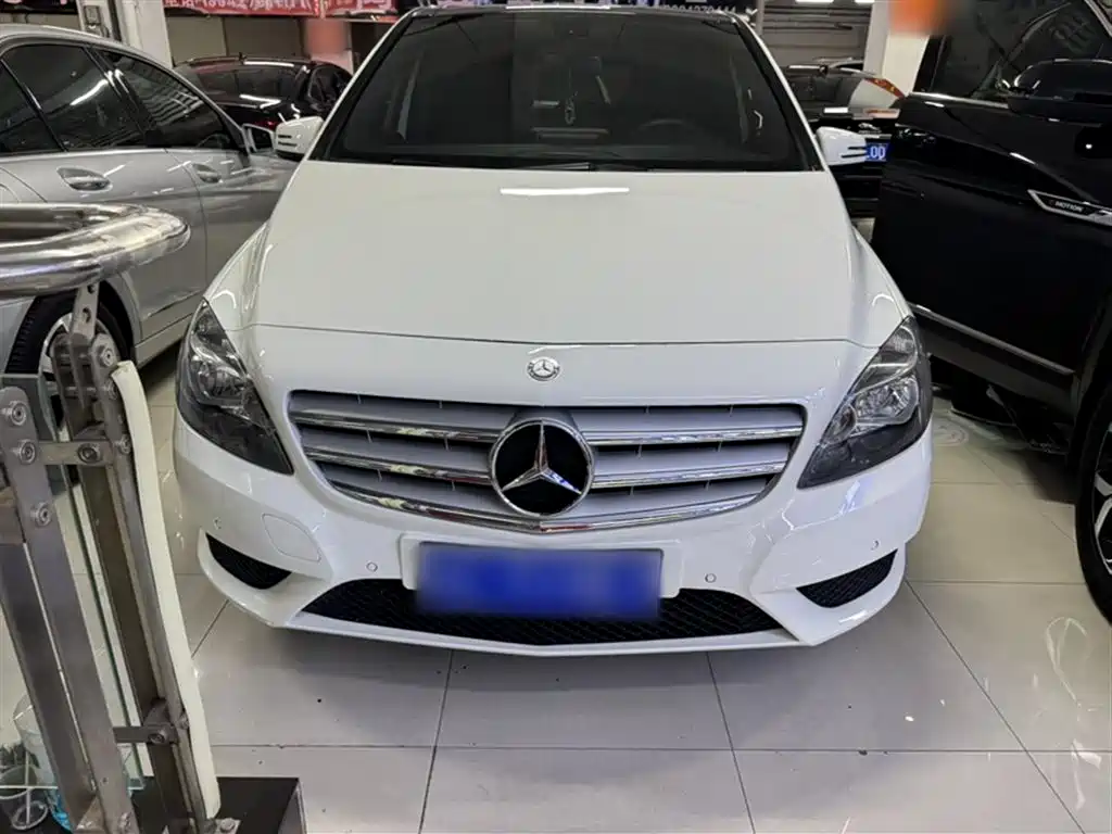Mercedes-Benz B-Class B 180