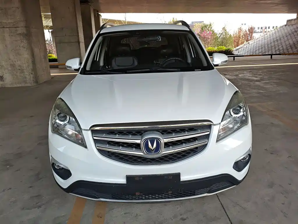 Changan CS35 1.6 L Auto Luxury CN-V