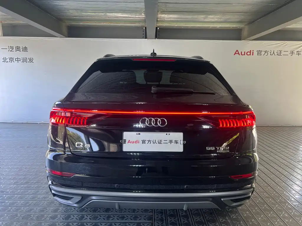 Audi Q8 55 TFSI Luxury Dynamic