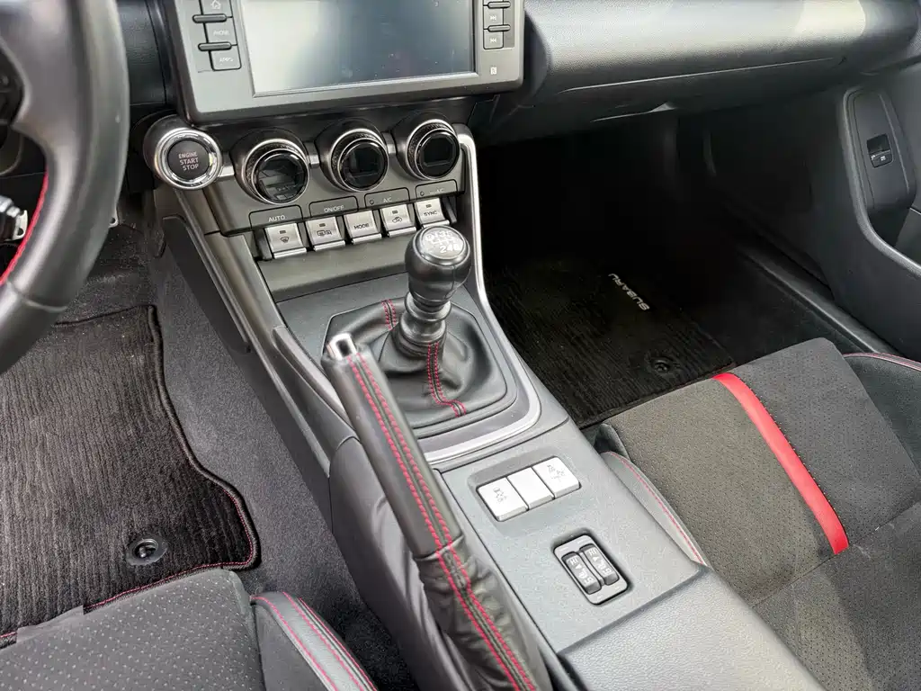 Subaru BRZ 2.4 L Manual