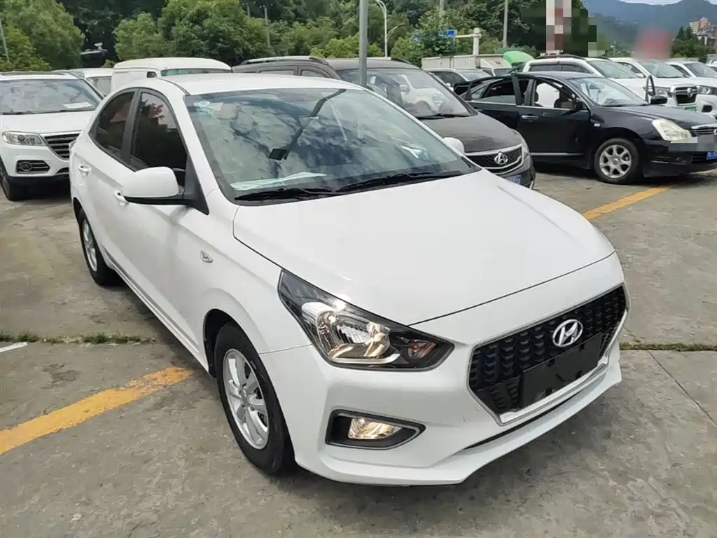 Accent 1.4 L Manual Radiant CN-V