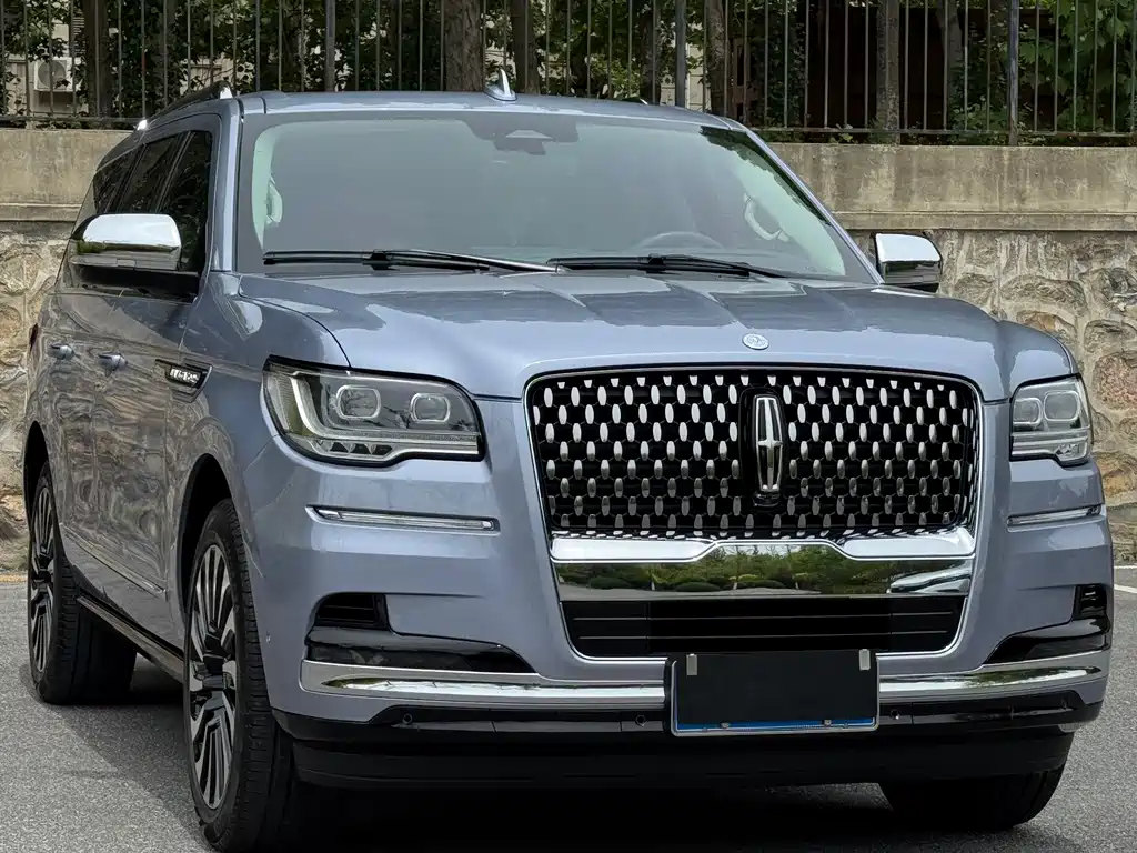 Navigator 3.5 T President