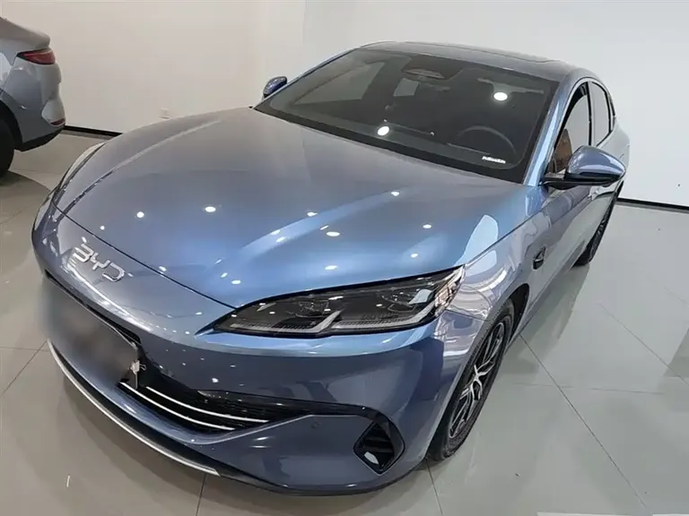 BYD Seal 06 DM-i Smart Drive 120 KM Honored