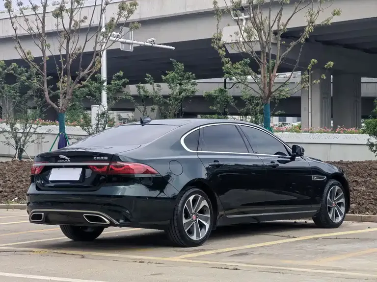 Jaguar XFL XFL 2.0 T P200 2 WD Elite Luxury