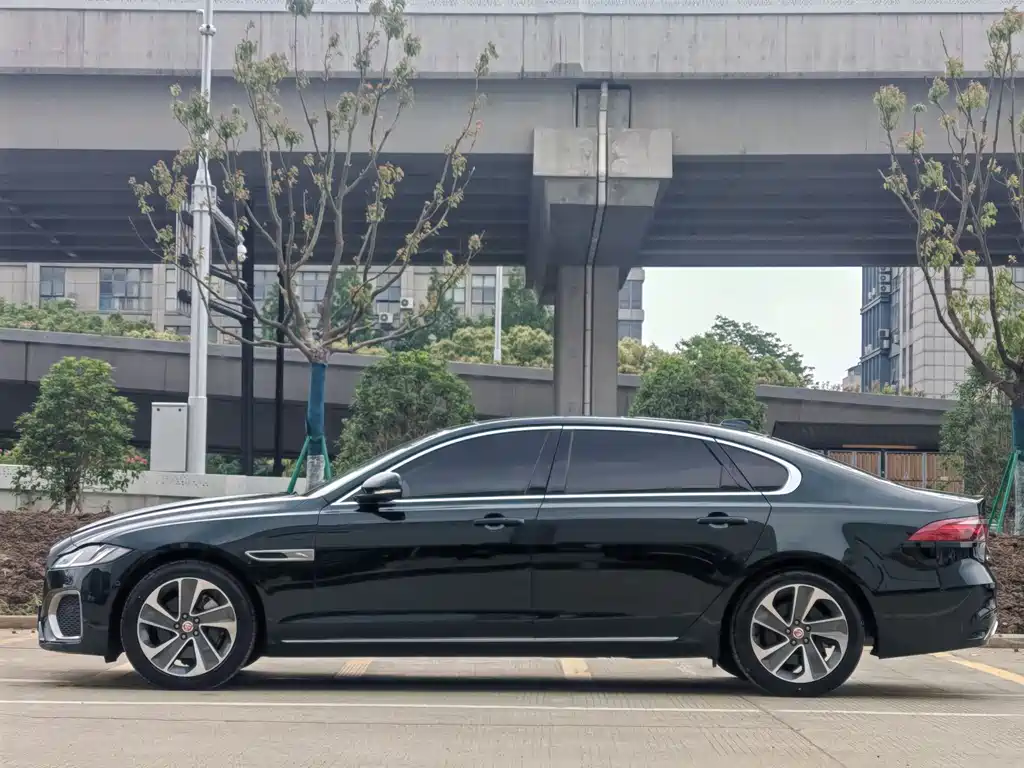 Jaguar XFL XFL 2.0 T P200 2 WD Elite Luxury