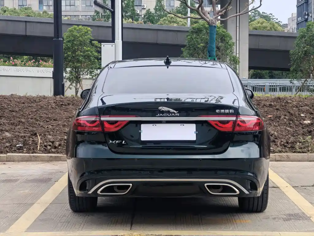 Jaguar XFL XFL 2.0 T P200 2 WD Elite Luxury