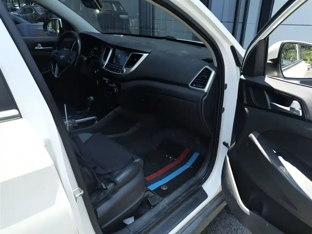 Tucson 1.6 T DCT 2 WD Intelligent