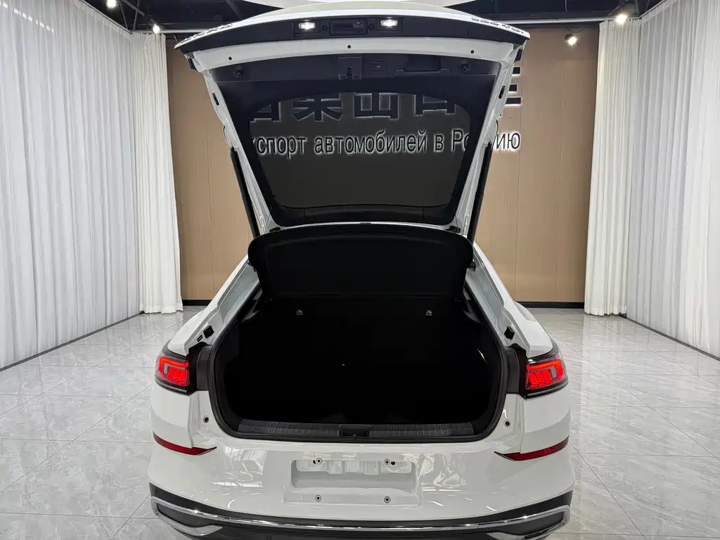 Lamando Lamando L 280 TSI DSG Spicy Cool