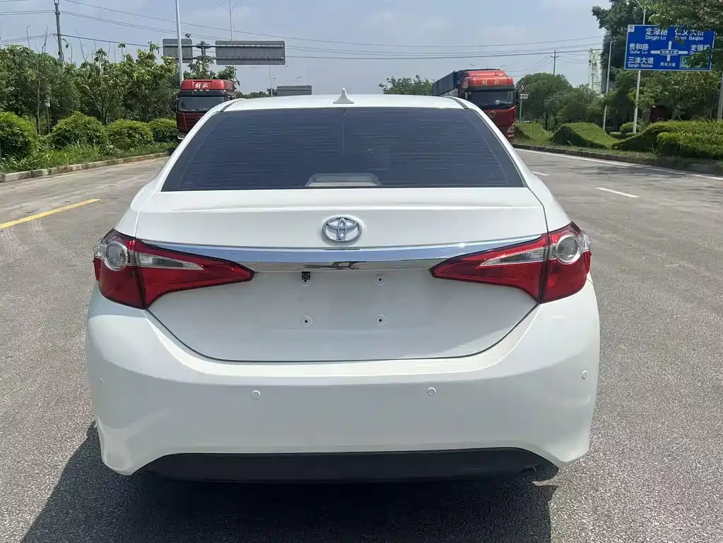 Levin 1.6 G CVT Elite