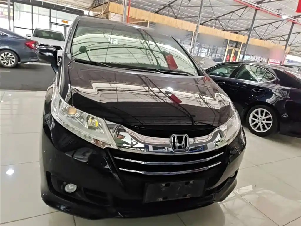 Odyssey 2.4 L Luxury