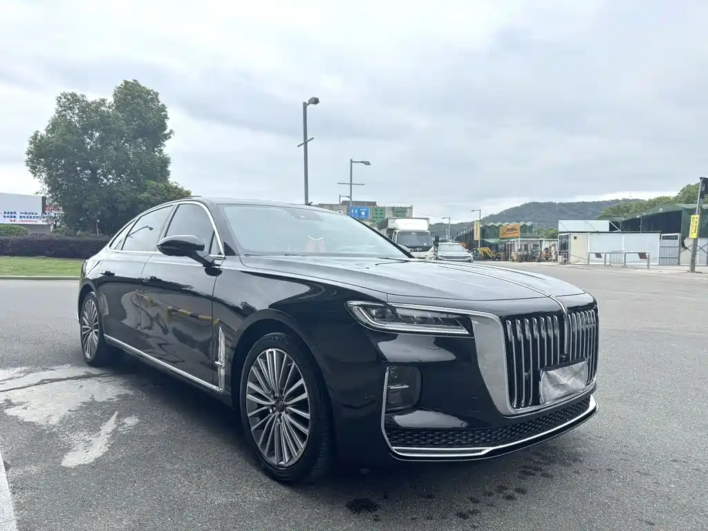 Hongqi H9 2.0 T Connected Flagship Enjoyment
