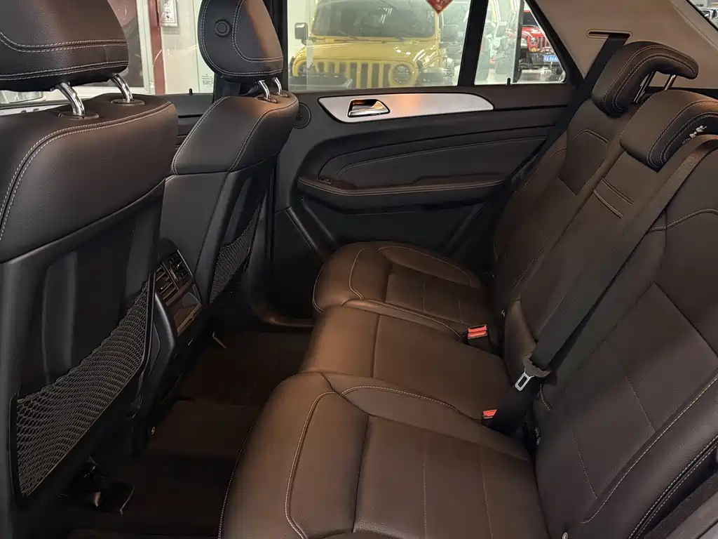 Mercedes-Benz M-Class ML 320 4 MATIC